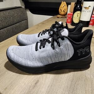 TYR Women's Black and Gray Athletic Shoes